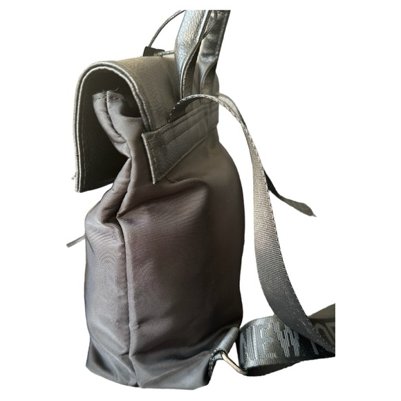 Botkier New York Black Backpack NWT - Picture 4 of 8